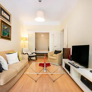Whome | Alameda Patio Hideaway Apartment